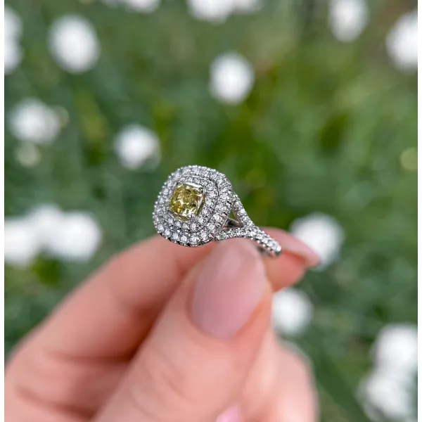 Dolora 1.10 ct Halo Diamond Engagement Ring