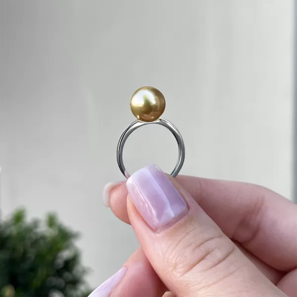 Dafne Natural South Sea Pearl Ring