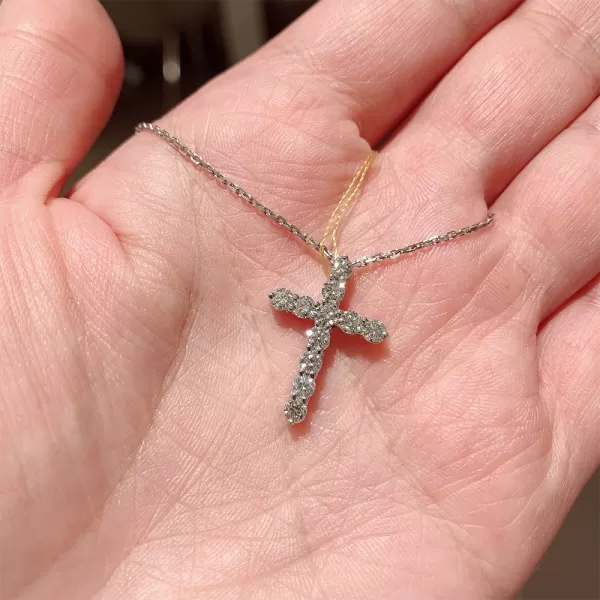 1.10 ct Diamond Cross Necklace