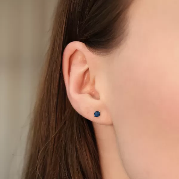 Klasika 0.20 ct Sapphire Earrings
